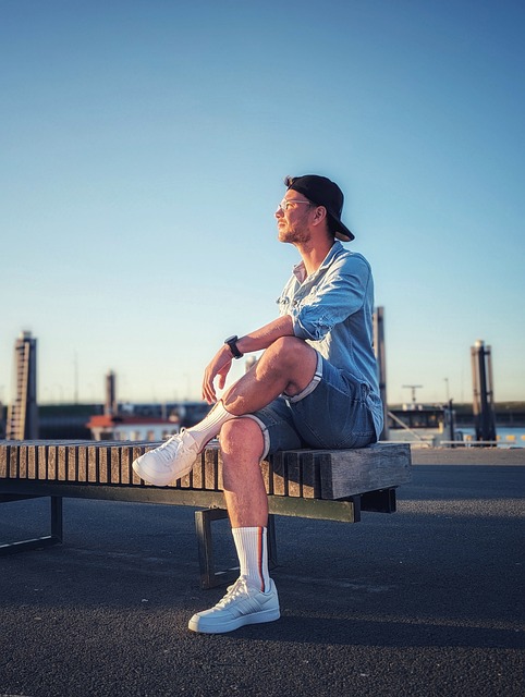 球星晒更衣室照，队内氛围引关注